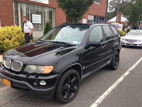 **2001 bmw x5 4.4l v8 sport package sedan good condition!!**