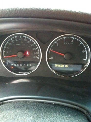 2006 Chevrolet Uplander mid size work van, image 7