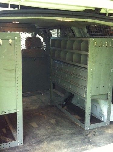 2006 Chevrolet Uplander mid size work van, image 8