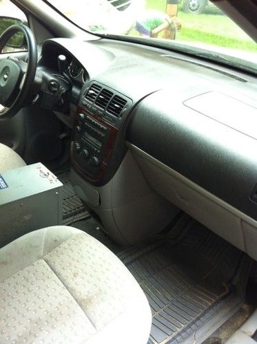 2006 Chevrolet Uplander mid size work van, image 11