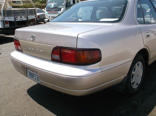 1995 Toyota Camry, NO RESERVE, image 16