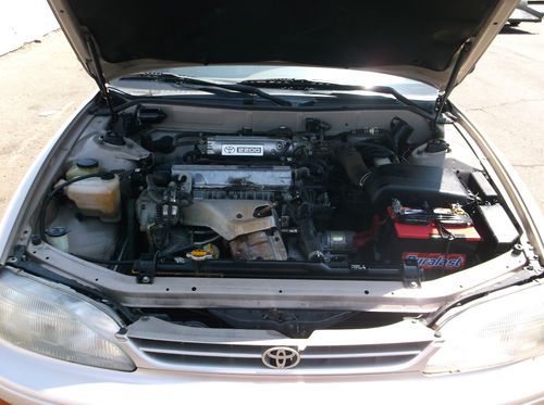 1995 Toyota Camry, NO RESERVE, image 17
