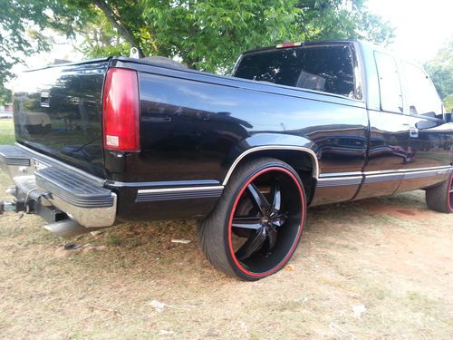 BLACK PICKUP, image 2