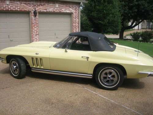 1965 chevrolet corvette base convertible 2-door 5.3l