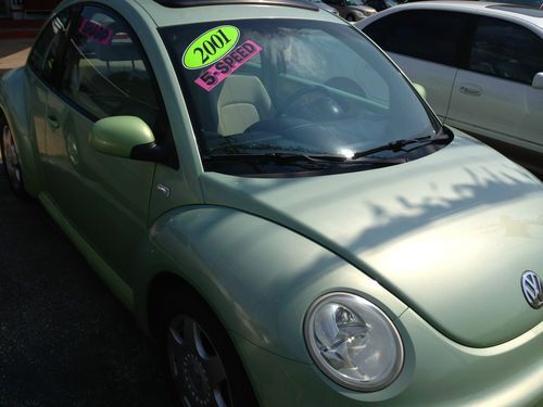 2001 volkswagen beetle gls hatchback 2-door 2.0l