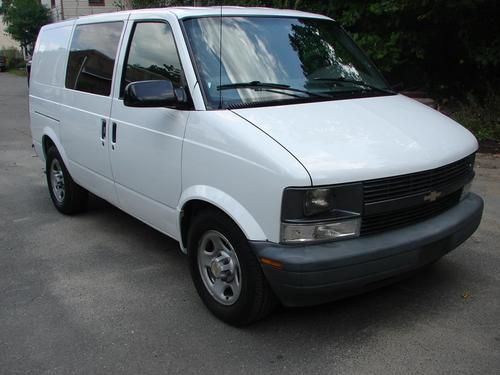 2003 chevrolet astro only 51k original miles  greate working van