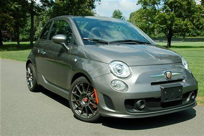 2013 fiat abarth cabrio with 2k miles flawless/priced to sell!!!!