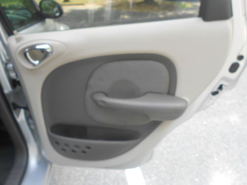 2002 Chrysler PT Cruiser Limited Wagon 4-Door 2.4L, image 19