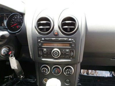 13 Grey All Wheel Drive SUV 27MPG One Owner Clean CARFAX We Finance, image 8