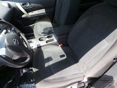 13 Grey All Wheel Drive SUV 27MPG One Owner Clean CARFAX We Finance, image 9