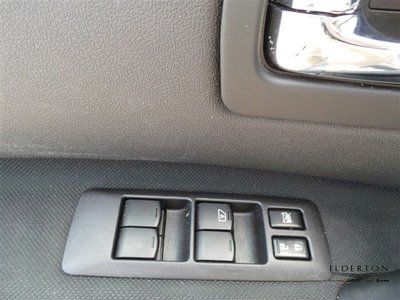 13 Grey All Wheel Drive SUV 27MPG One Owner Clean CARFAX We Finance, image 19