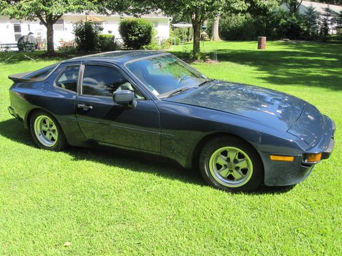 Early 1985 porsche 944