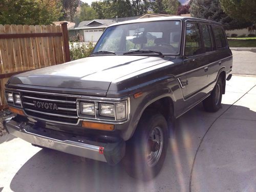 1988 toyota landcruiser fj62, grey with brown interior