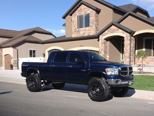 Dodge ram **megacab**