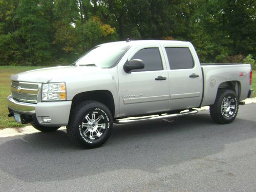 Chevrolet silverado 1500 4wd crew cab lt2 loaded 2007 41,640 miles come look...