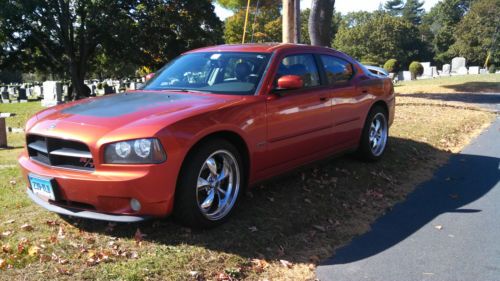 2006 dodge charger daytona.  every option!!  beautiful car!