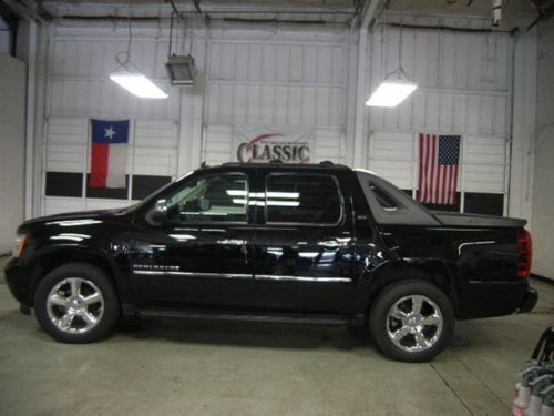 *reduced*ltz gm certified nav, sunroof, dvd, 320 hp  4 doors 4-wheel abs brakes