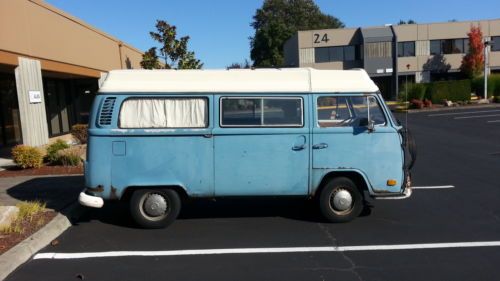 1972 vw riviera camper poptop.