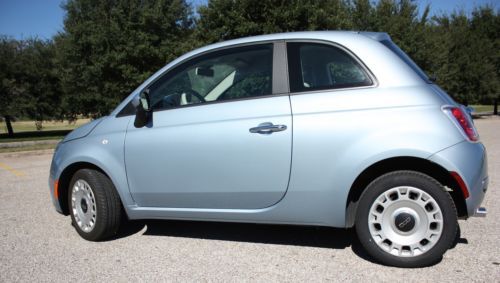2013 fiat 500 pop - luce blue color - 4,500 miles