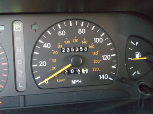 1995 Toyota Avalon, NO RESERVE, image 4