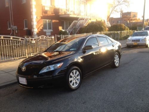Toyota camry hybrid 2009 pre-owned black excellent condition