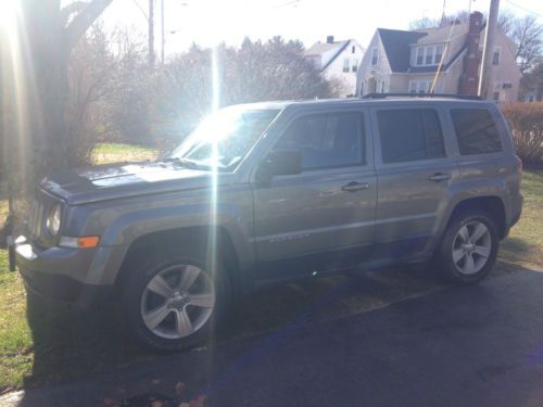 2011 jeep patriot latitude sport utility 4-door 2.4l