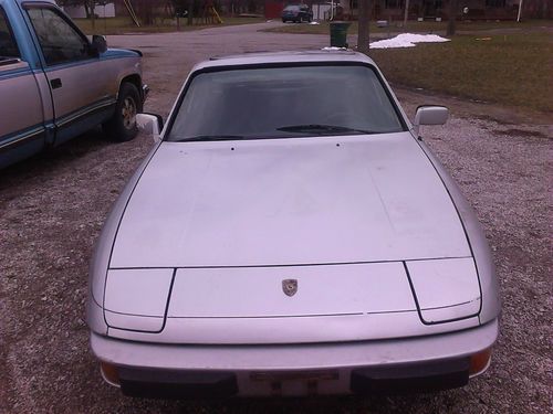 1981 porsche 924 base coupe 2-door 2.0l