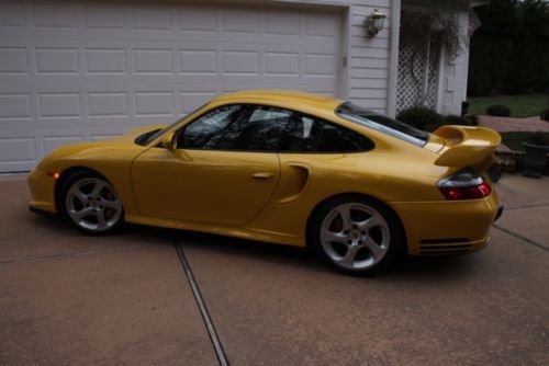 Rare 2002 Porsche 911 GT2 Yellow Black 7200 Miles Carrera Design Collectors Item, image 3