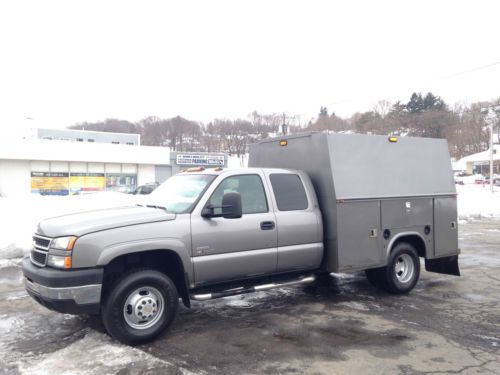 2wd dually  utility tool boxes - 6.6l duramax turbo diesel allison - no reserve