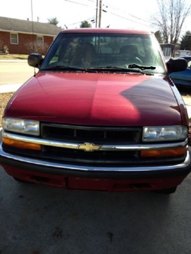 2003 chevrolet s10 4x4 work truck