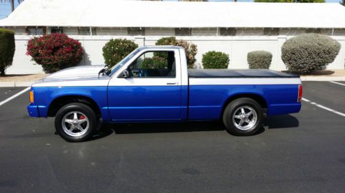 1983 tricked out s10 with a sbc 350