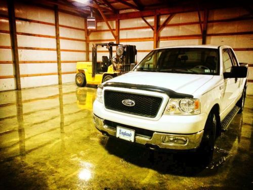 2004 ford f-150 xlt 4x4 extended cab pickup 4-door 5.4l clean garaged condition