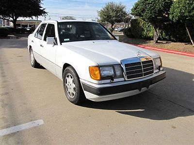 E 4 dr sedan automatic gasoline 4.2l v8 fi white