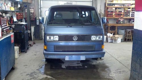 1989 volkswagen vanagon gl standard passenger van 3-door 2.1l