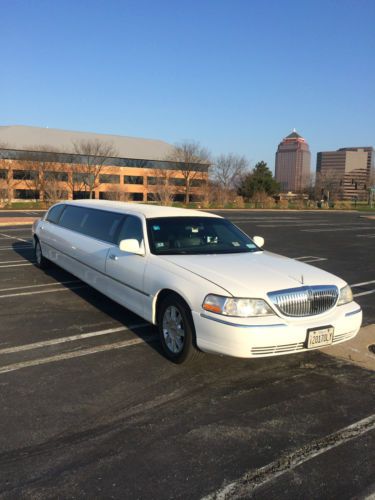 Lincoln 120" Limousine 2006, image 2