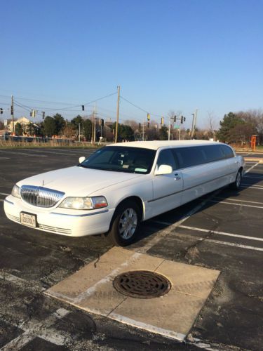 Lincoln 120" Limousine 2006, image 3