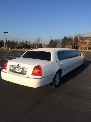 Lincoln 120" Limousine 2006, image 6