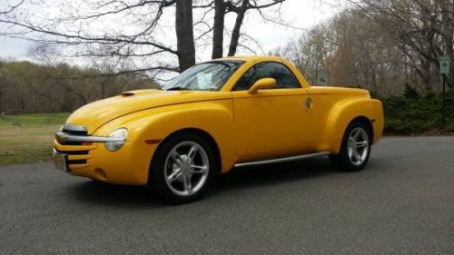 2003 chevrolet ssr convertible.