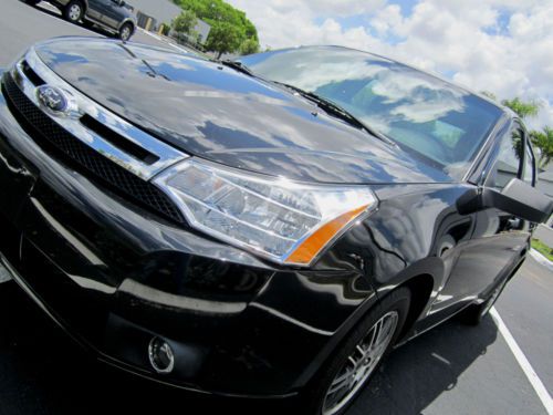 Gorgeous ford focus se 11k miles save $$$***low resv***