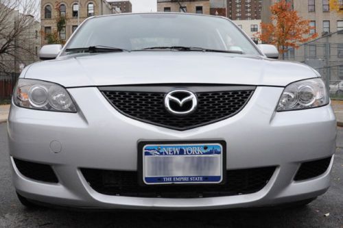 2006 silver mazda 3 28k miles low mileage good excellent condition