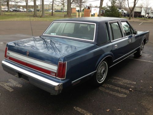 1988 Lincoln Town Car Base Sedan 4-Door 5.0L, US $5,000.00, image 2