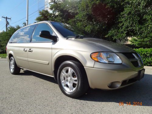 2004 dodge grand caravan sxt top of the line leather tv dvd power doors compass