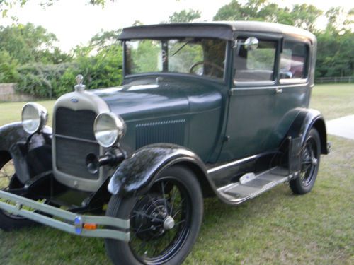 1928 ford model a, green