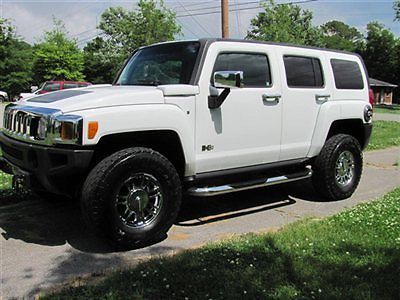 2006 hummer h3.luxury.leather.roof.chromes.super clean white h3.low reserve!wow!