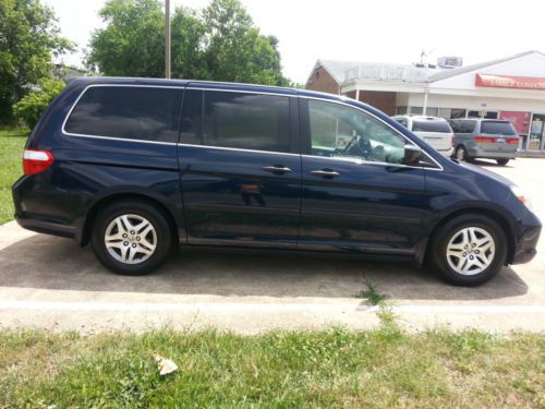 2007 honda odyssey lx in excellent condition 42,000 miles navy blue