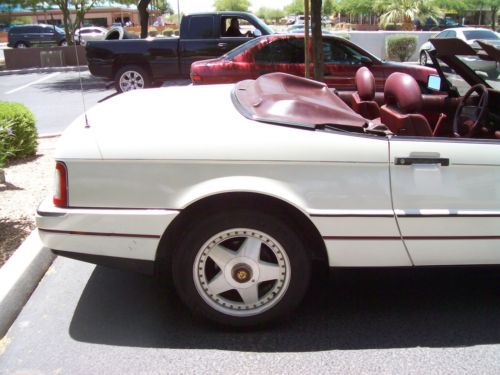 PEARL WHITR W/ RED INTERIOR EXCELLENT CONDITION ONLY 82K MILES, US $5,500.00, image 3