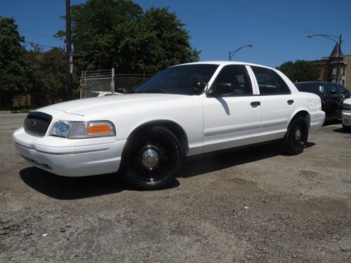 White p71 ex police 70k miles pw pl nice