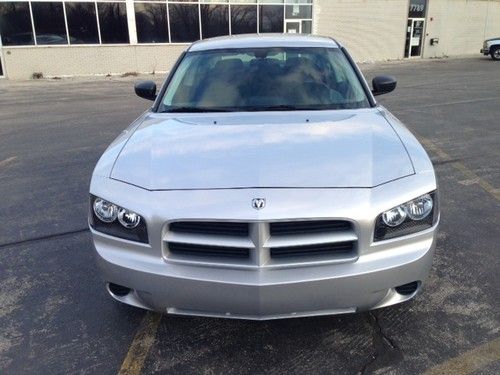 2009 dodge charger se sedan 4-door 2.7l-chrome wheels-61k-new condition