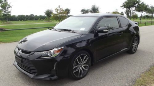 2014 scion tc coupe only 2k miles. pano roof spoiler alloys - free shipping