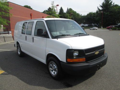 2011 chevy g-1500 awd cargo van 1 owner fleet new tires 100k awd lots of srv hst